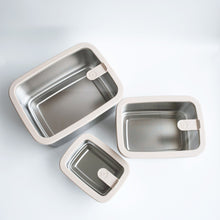 Microwave Safe Stainless steel 304 grade food storage containers with tempered glass lid. LFGB-certified Silicone seal. BPA-free, plastic free, Greenvyne.