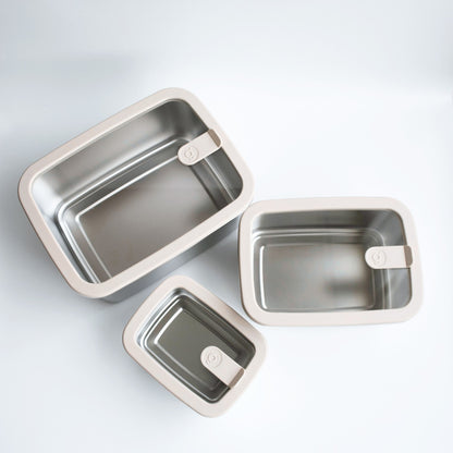 Microwave Safe Stainless steel 304 grade food storage containers with tempered glass lid. LFGB-certified Silicone seal. BPA-free, plastic free, Greenvyne.