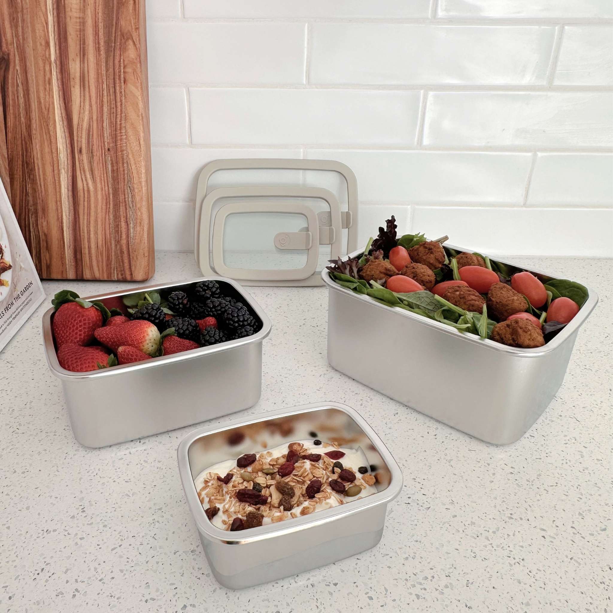 Microwave Safe Stainless steel 304 grade food storage containers with air tight tempered glass lid. LFGB-certified Silicone seal. BPA-free, plastic free, Greenvyne.