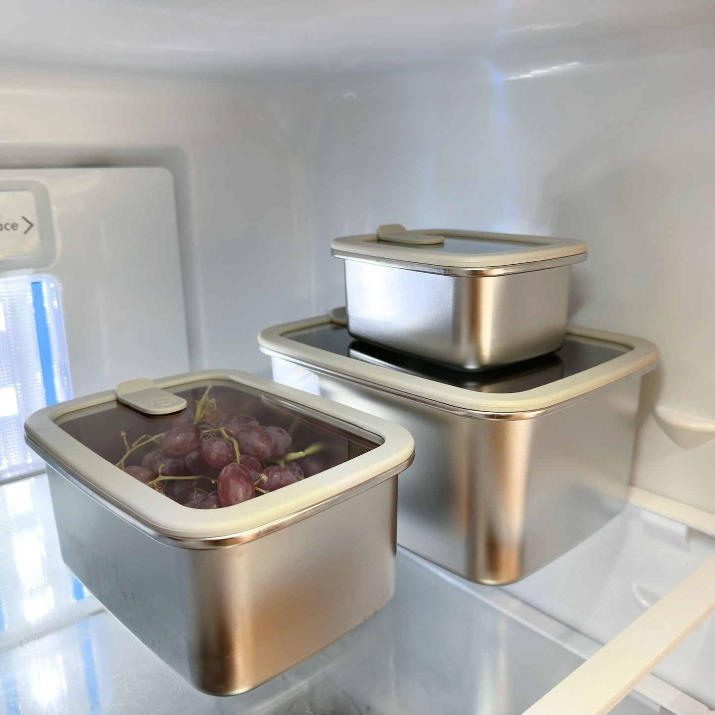 Meal Prep Stainless steel 304 grade food storage containers with tempered glass lid. LFGB-certified Silicone seal. Fridge and freezer safe. Greenvyne.